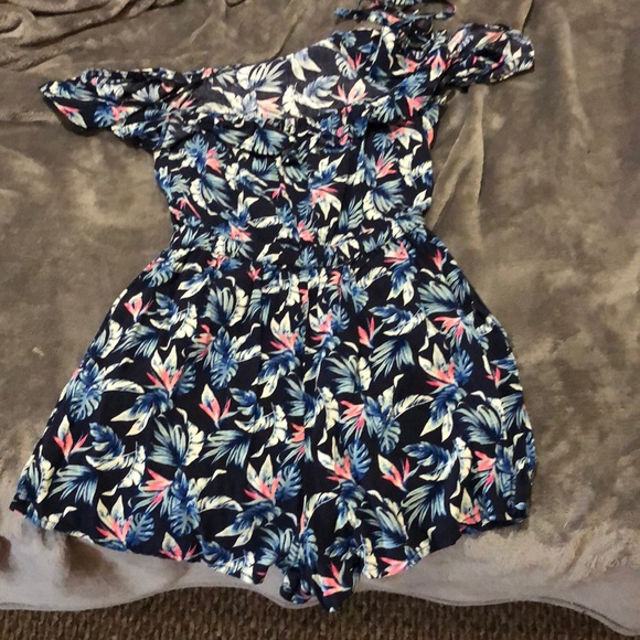 Romper - Picture 2 of 2